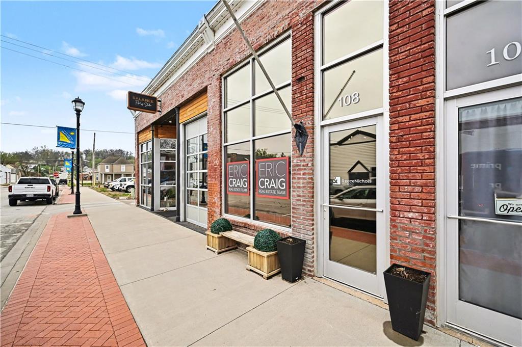 108 S Bridge Street — photo