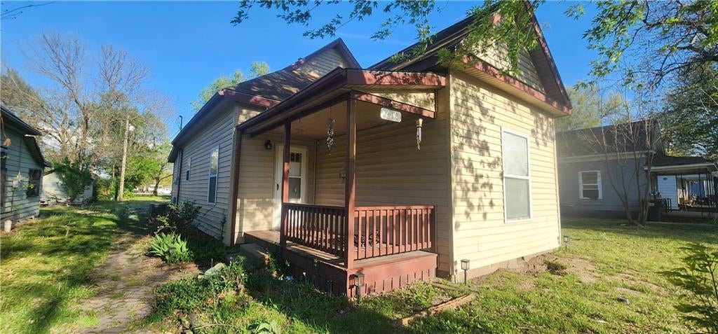 1410 N Smelter Street — photo