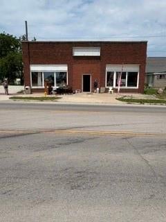 1111 E 9th Street — photo