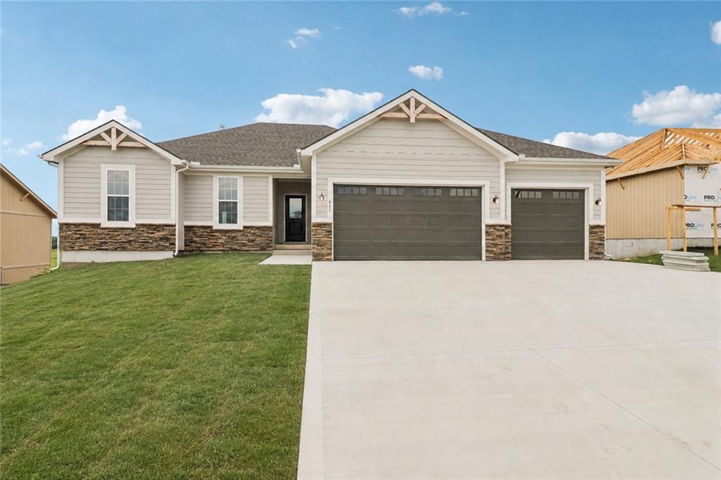 511 S Callie Road — photo