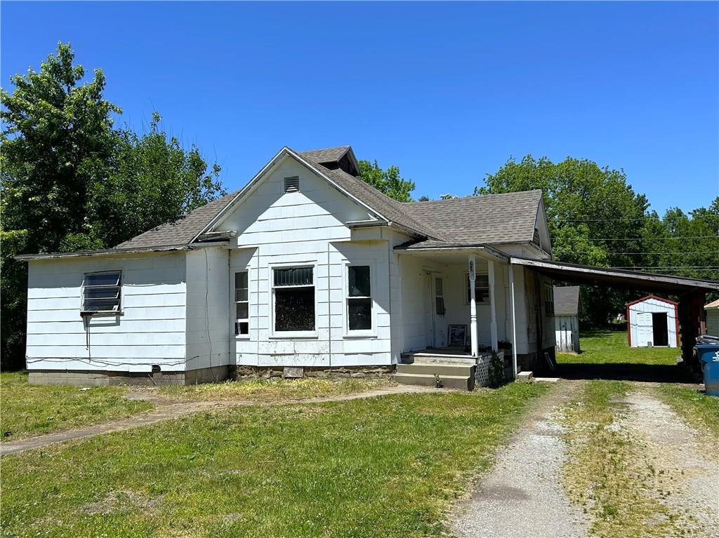 203 E Maple Street — photo