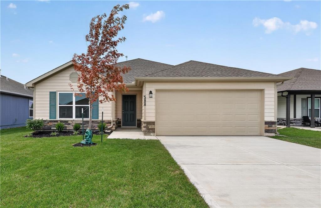 588 W Bluebird Street — photo