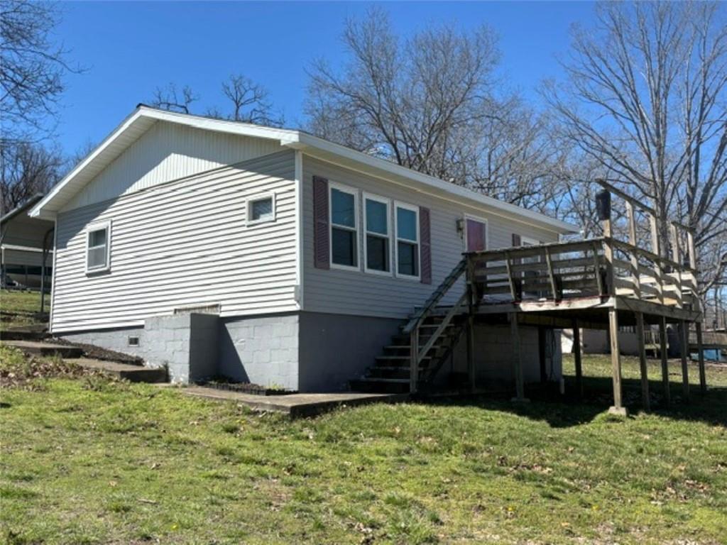 592 Outlook Drive — photo