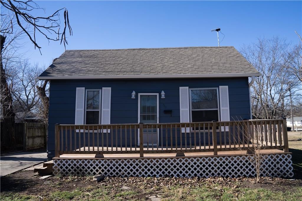 710 Osbun Street — photo