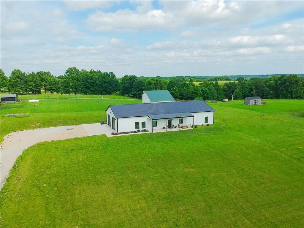 8009 S Enochs Mills Road — photo