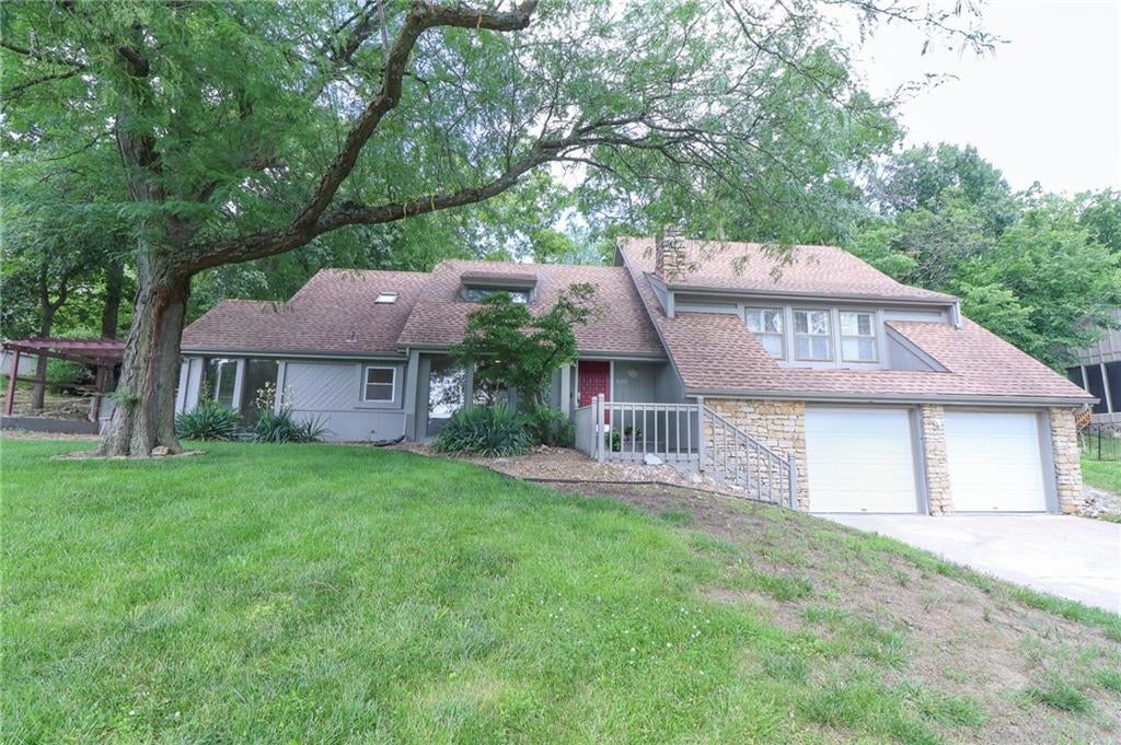 16015 Meadow Lane — photo