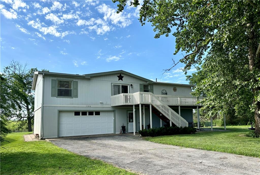 1106 Lakeshore Drive — photo