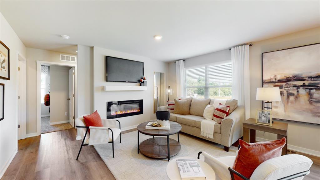 2111 Creek View Lane — photo