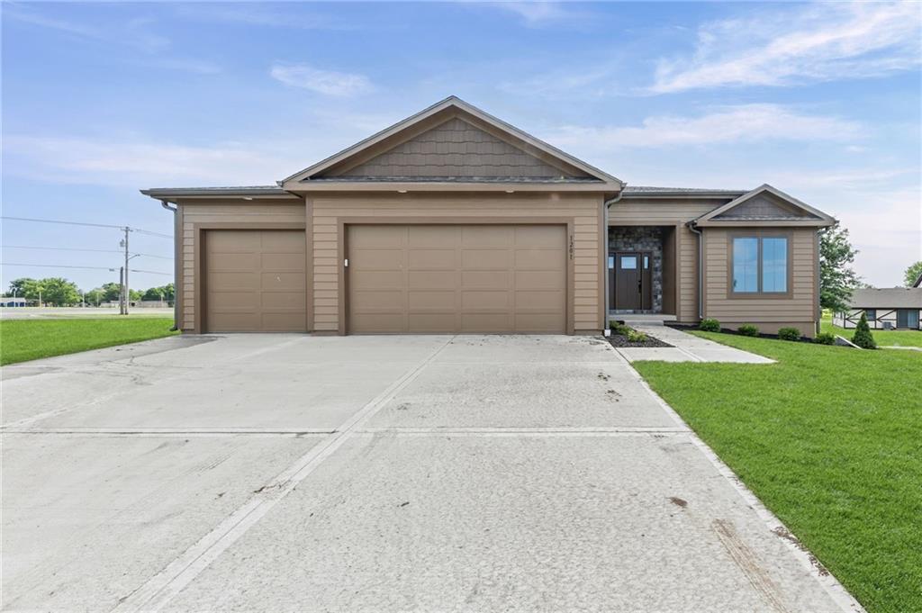 1201 Cottonwood Court — photo