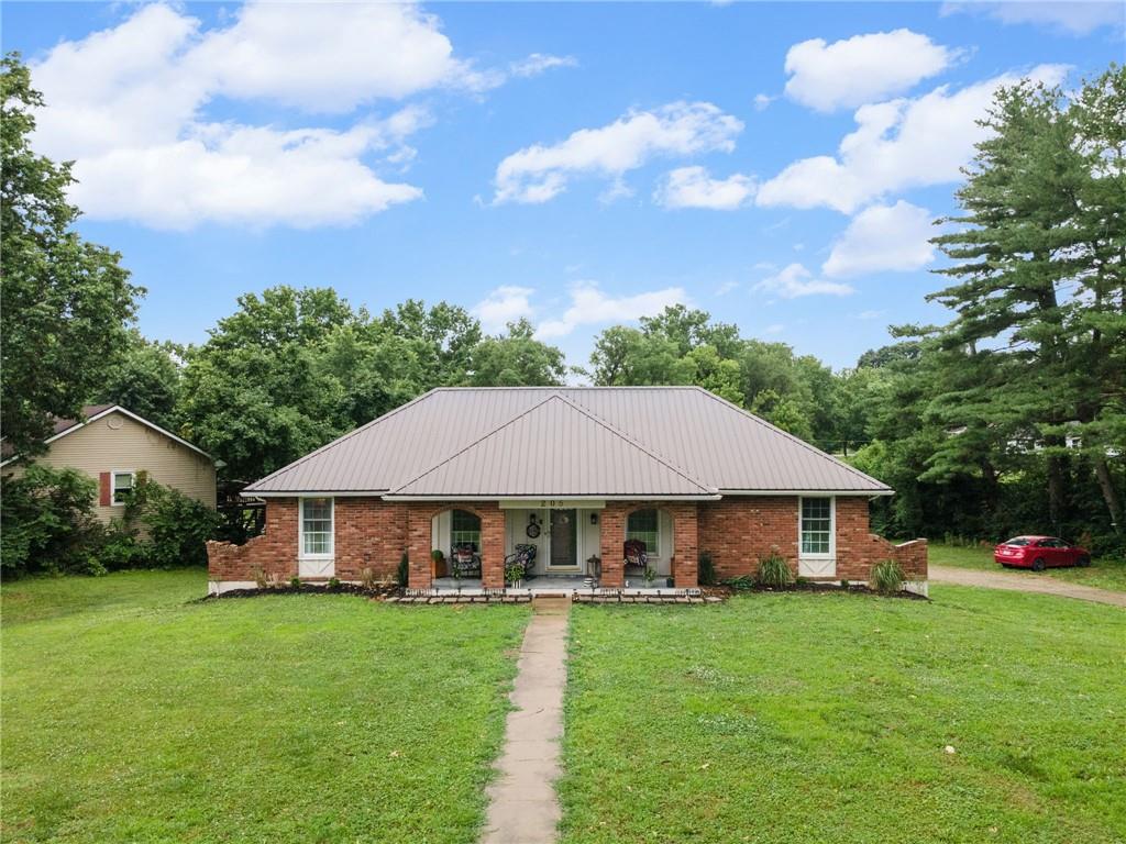 205 E Dauxville Drive — photo