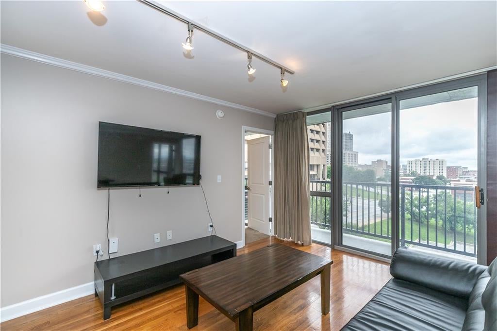 600 Admiral Boulevard 803 — photo