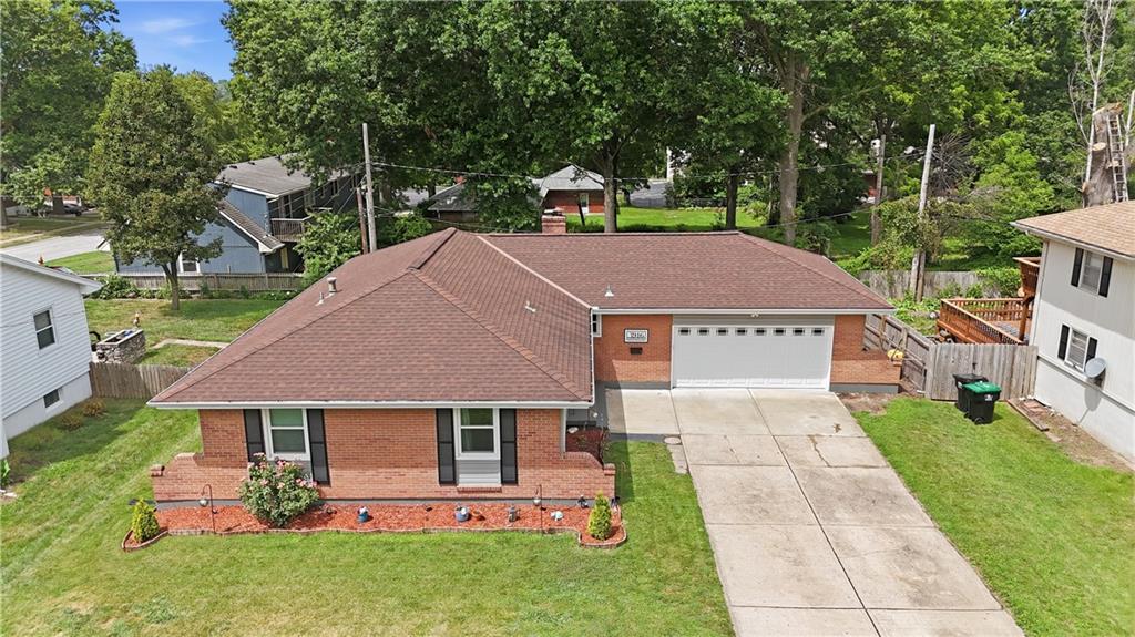 3916 Queen Ridge Drive — photo
