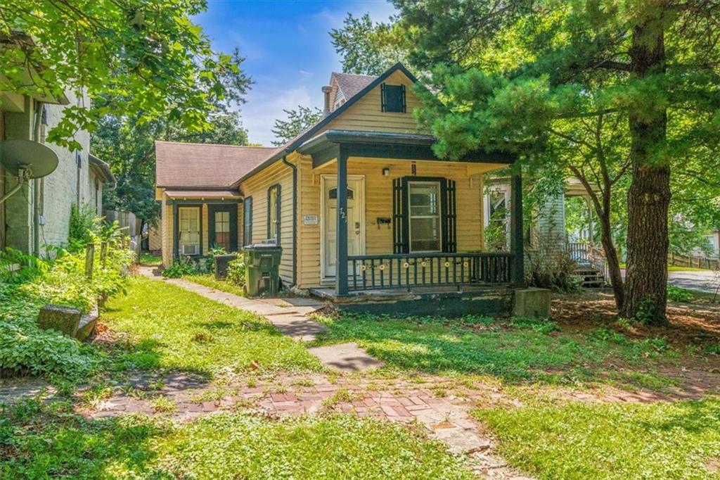 721 Olive Street — photo