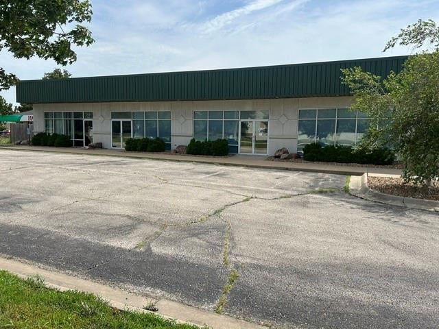 450 N Iowa Street — photo
