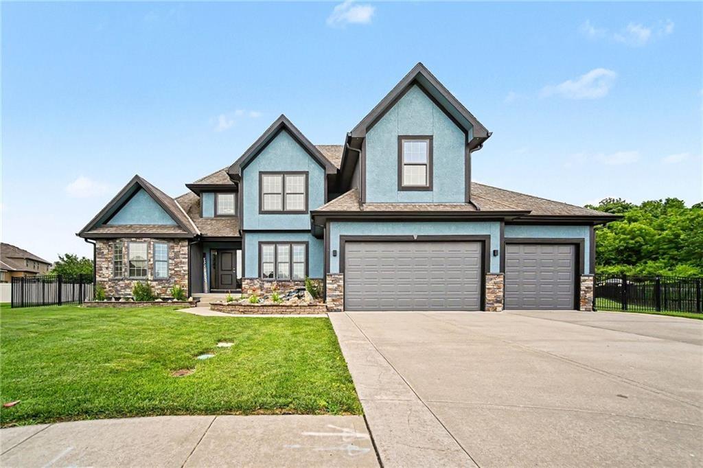 3221 S Mize Ridge Court — photo