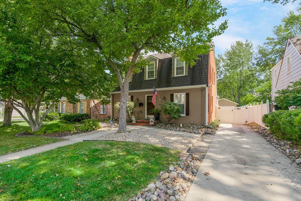 7507 Walnut Street — photo