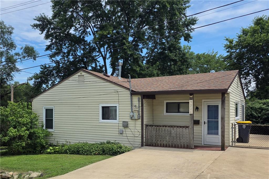 9226 Walnut Street — photo