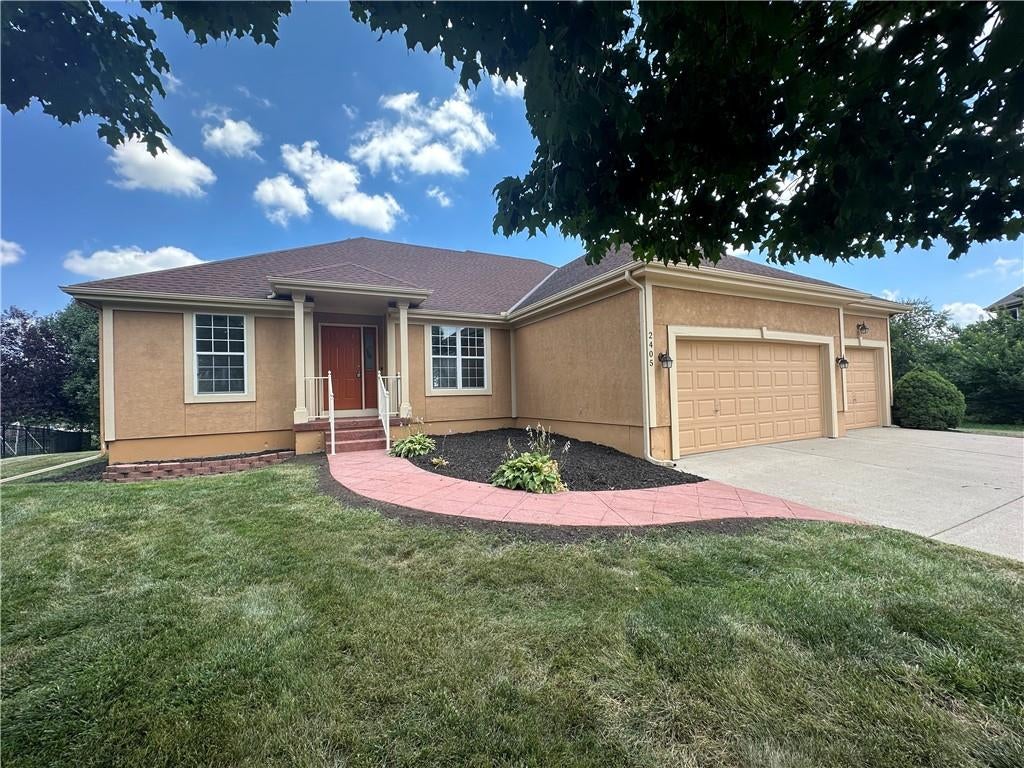 2405 SW Stone Bridge Circle — photo