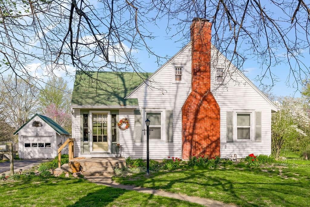 308 S 8th Street — photo