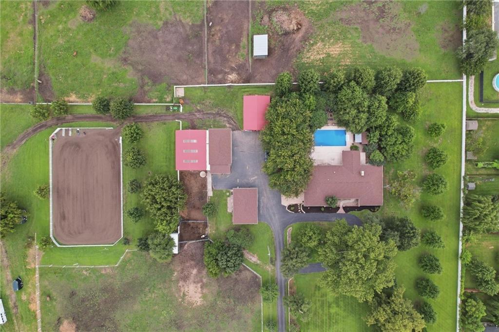 12444 Leavenworth Road — photo