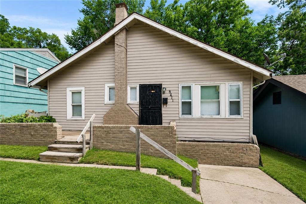 8411 Olive Street — photo