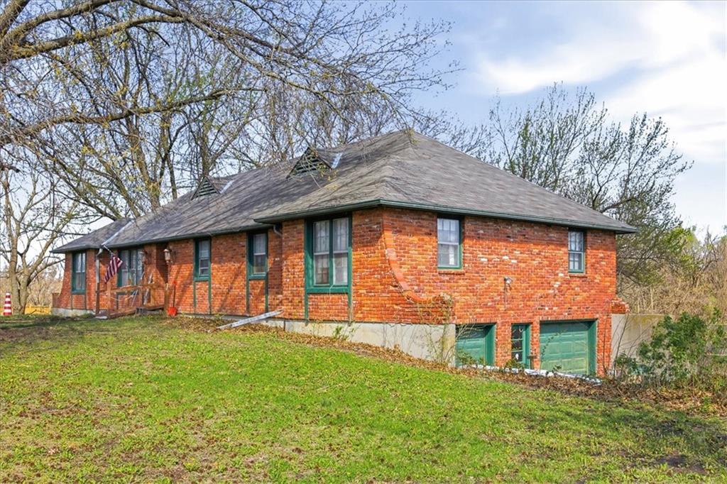 15116 Chestnut Street — photo