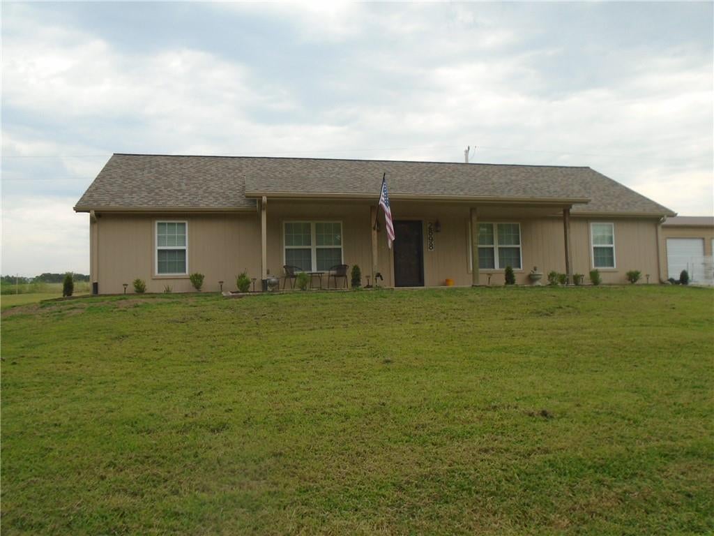 2898 Blue Bird Street — photo