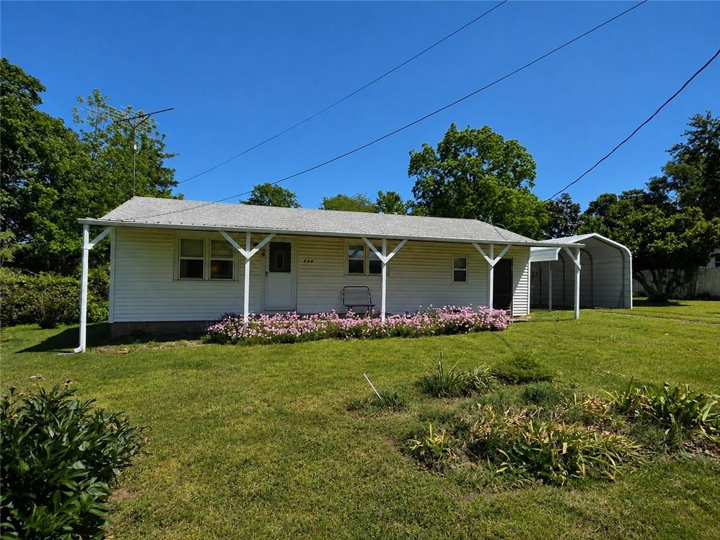 307 W Carman Road — photo