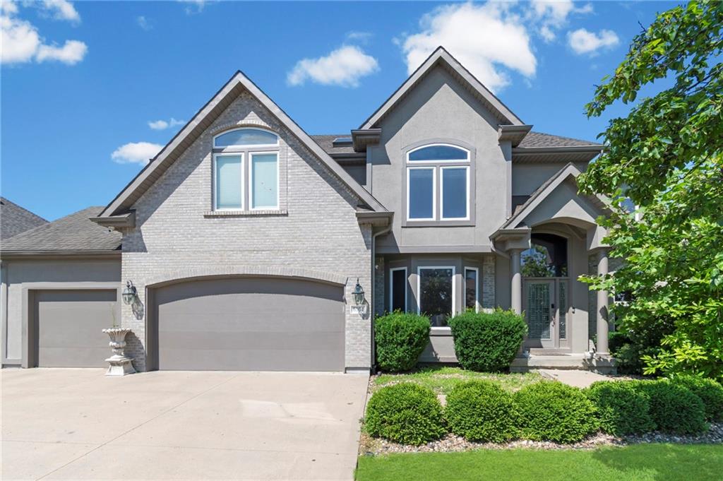 6304 N Kensington Court — photo