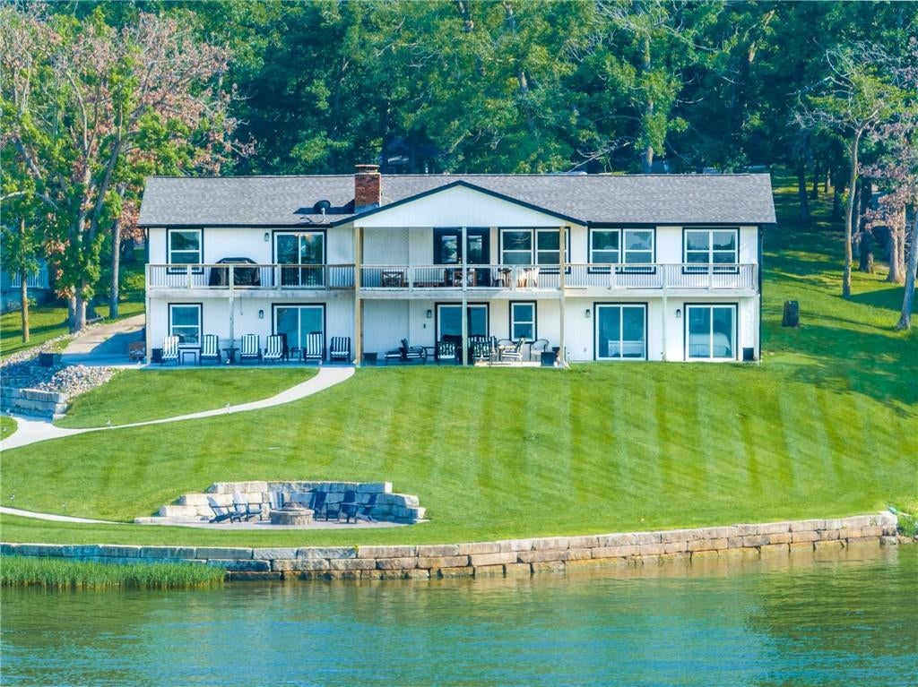 490 Lake Viking Terrace — photo