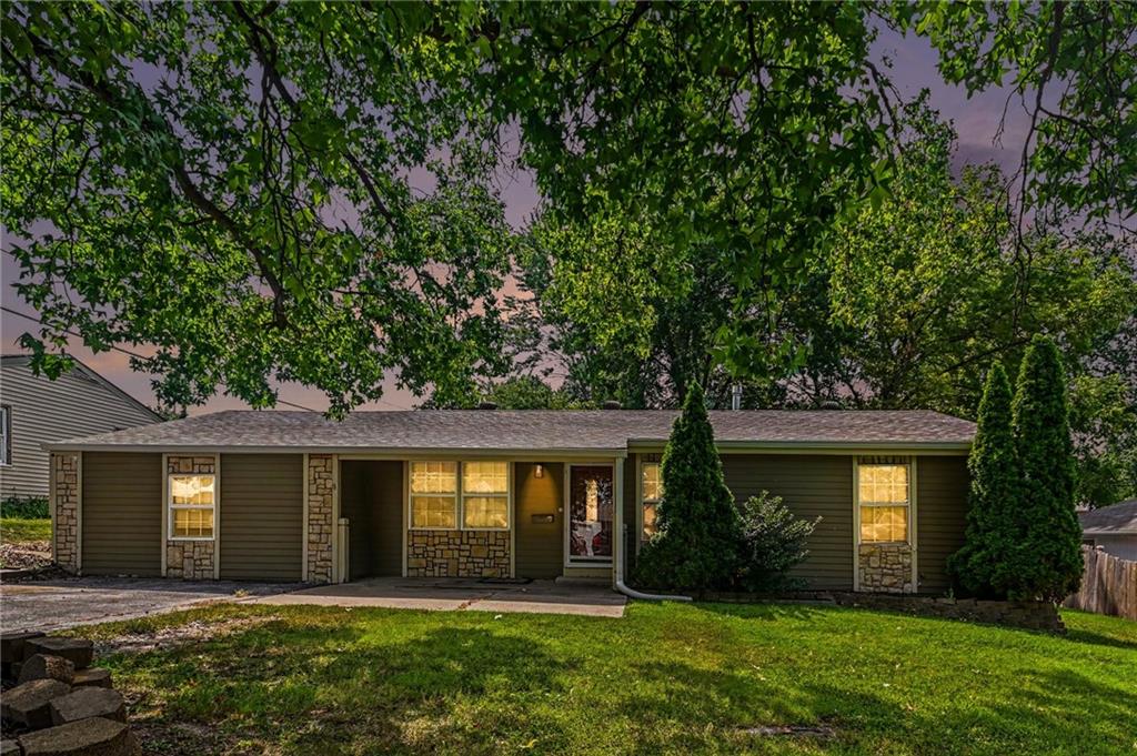 11111 E 36th Street — photo