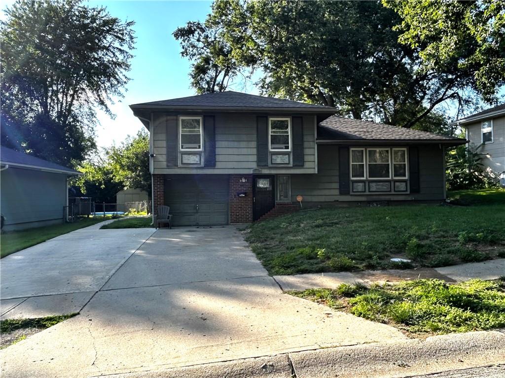 11902 Fremont Avenue — photo