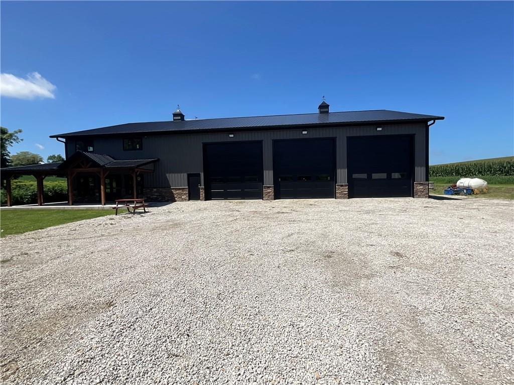 19383 Bottomview Road — photo