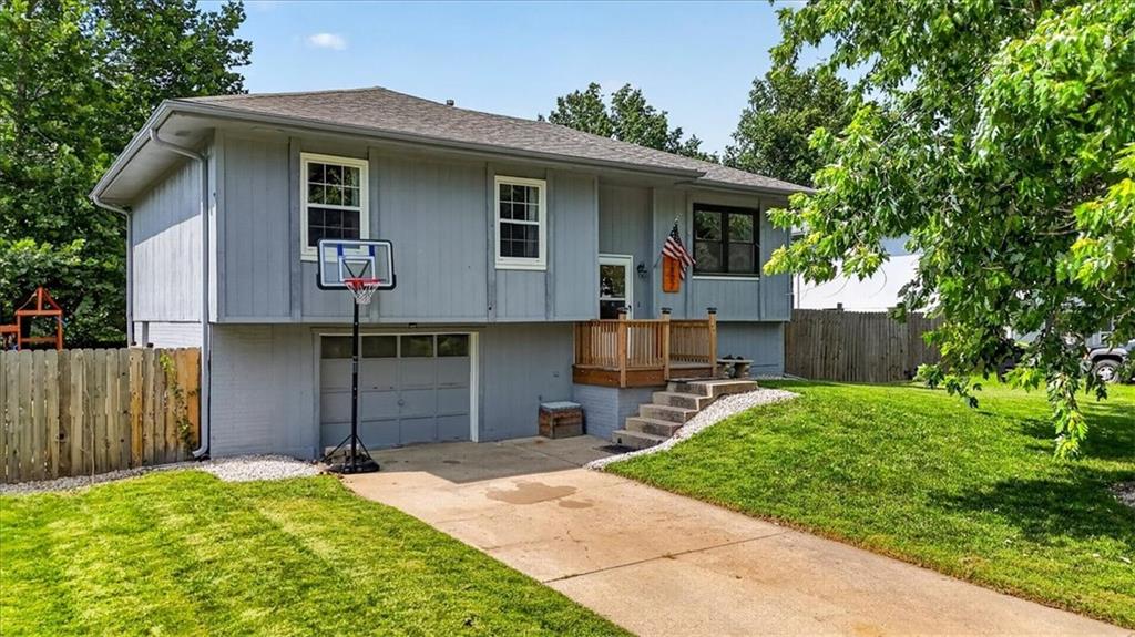 1802 Parkwood Drive — photo