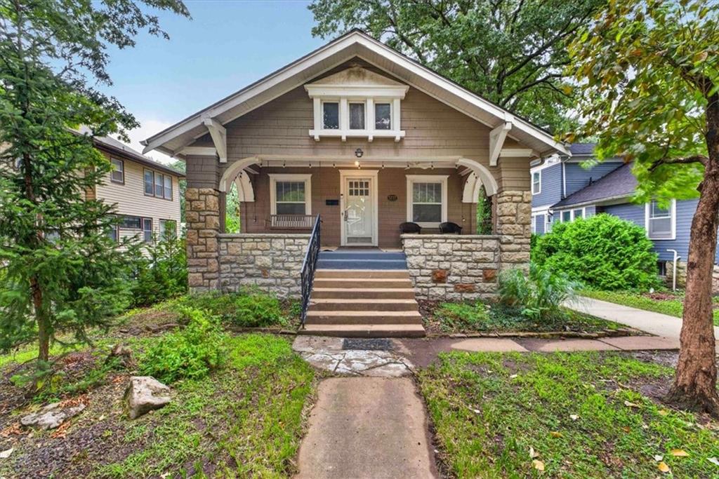 5717 Holmes Street — photo