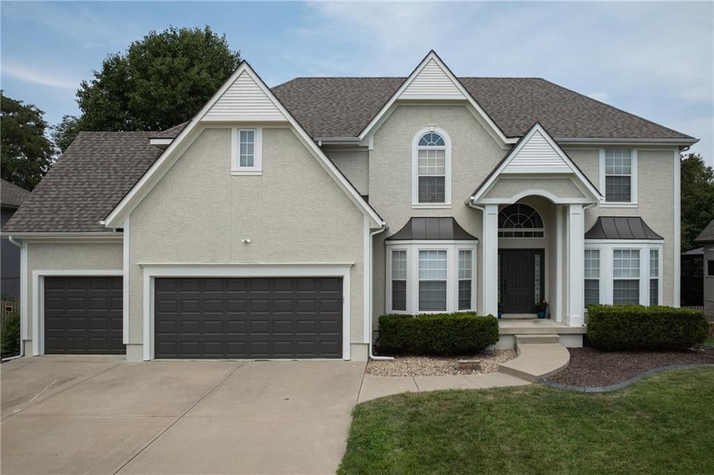 2412 SW Winterwood Court — photo