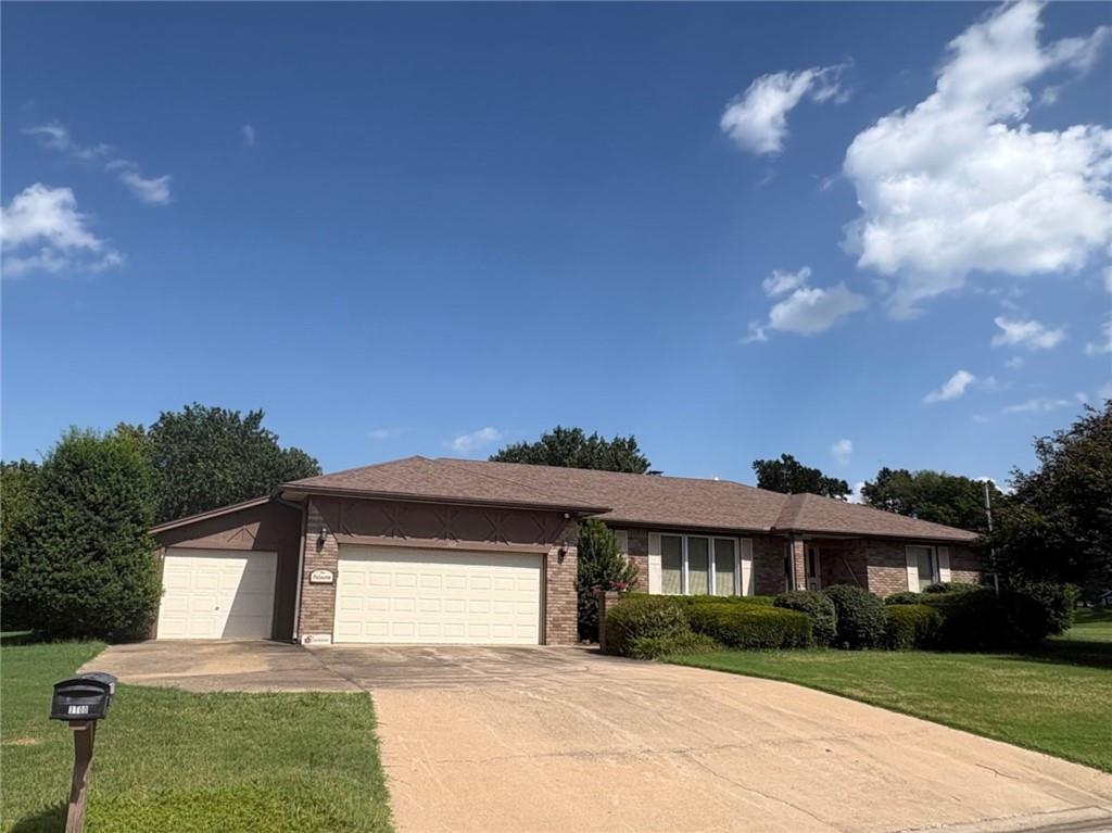 3100 Regency Drive — photo