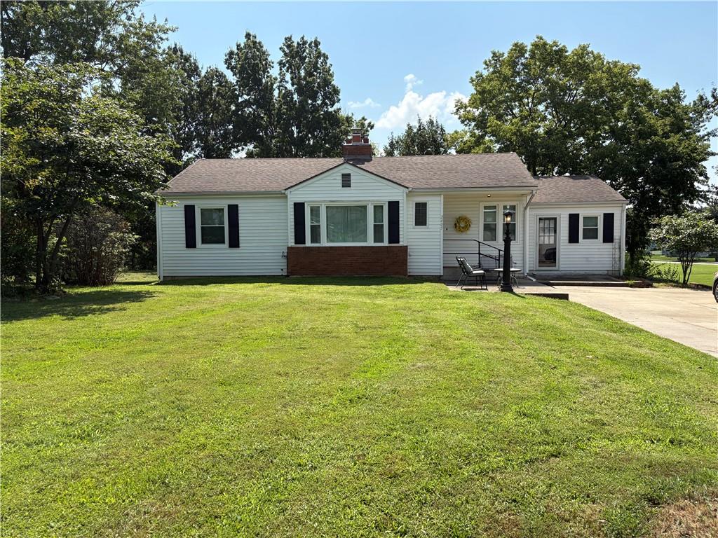 2405 E Mechanic Street — photo