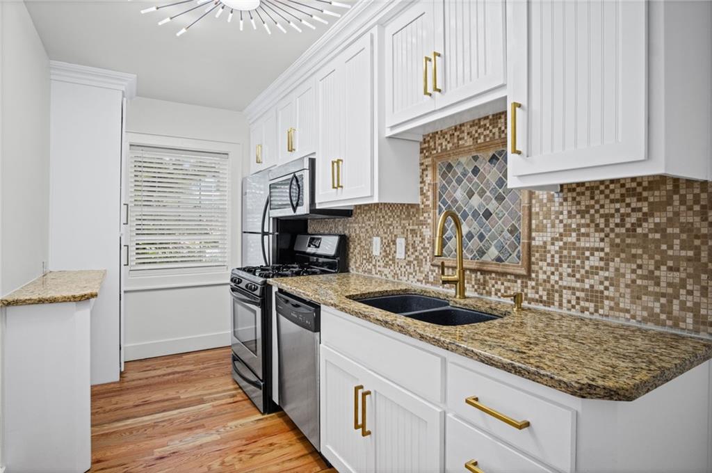 1207 W 45th Street 3E — photo