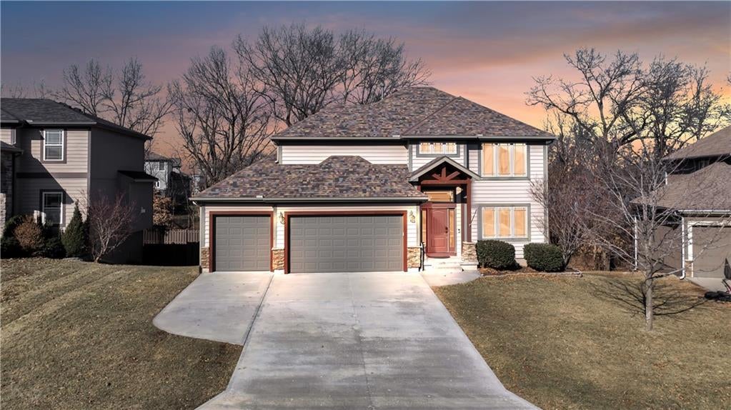 1236 Vivian Drive — photo