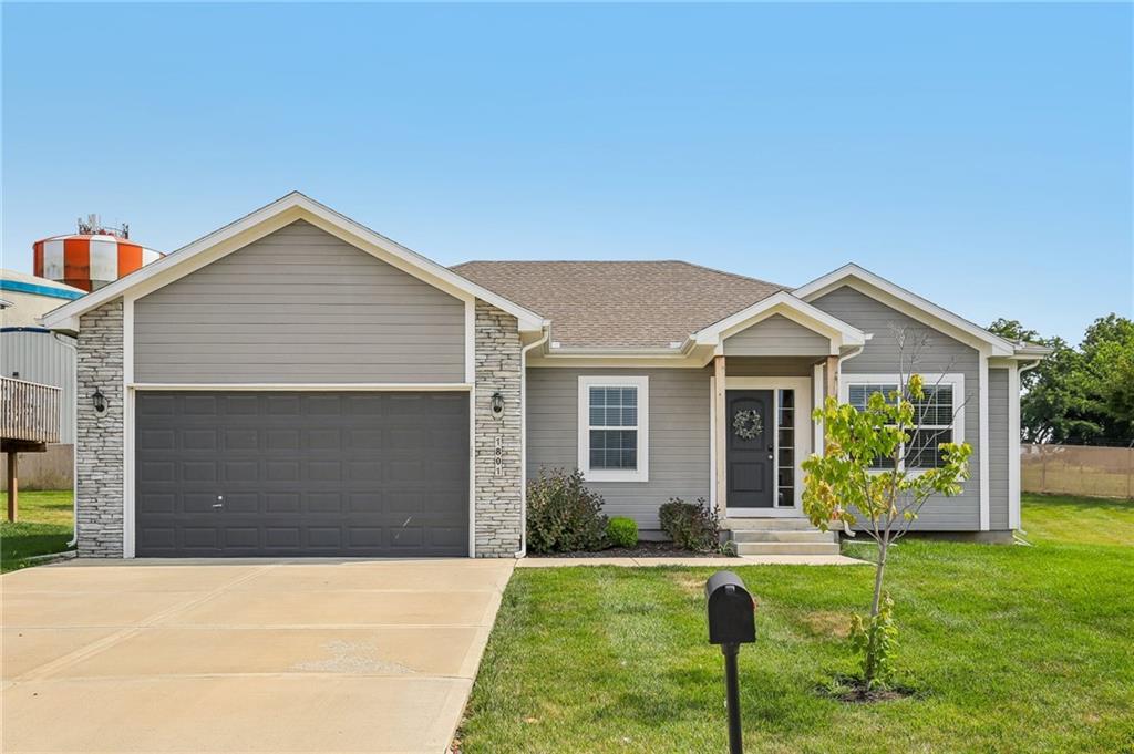 1801 NW Hilltop Court — photo