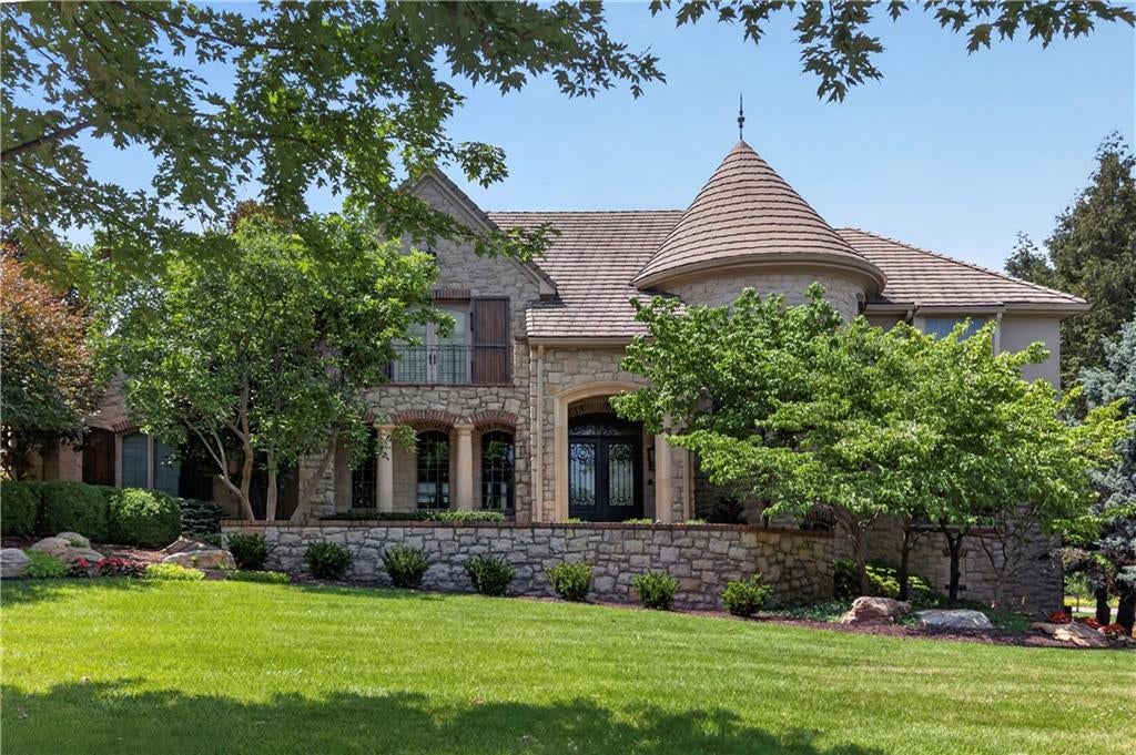 13908 Howe Drive — photo