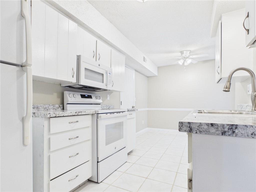 8839 Carriage Drive — photo
