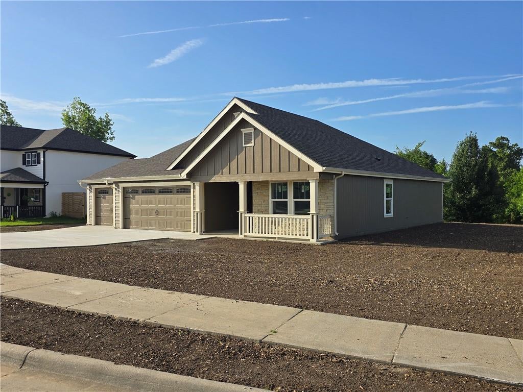 1602 Bluestem Drive — photo