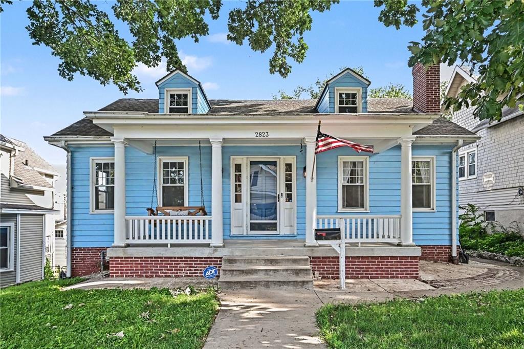 2823 Charles Street — photo