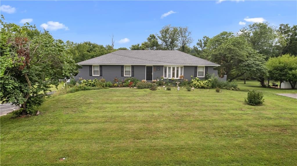 7611 Harry S Truman Drive — photo
