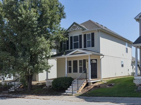 1003 NE Clear Creek Road — photo