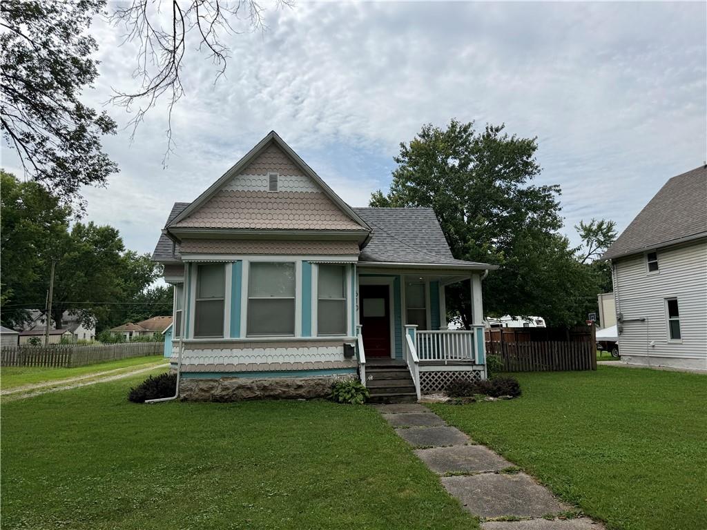 610 S Maple Street — photo