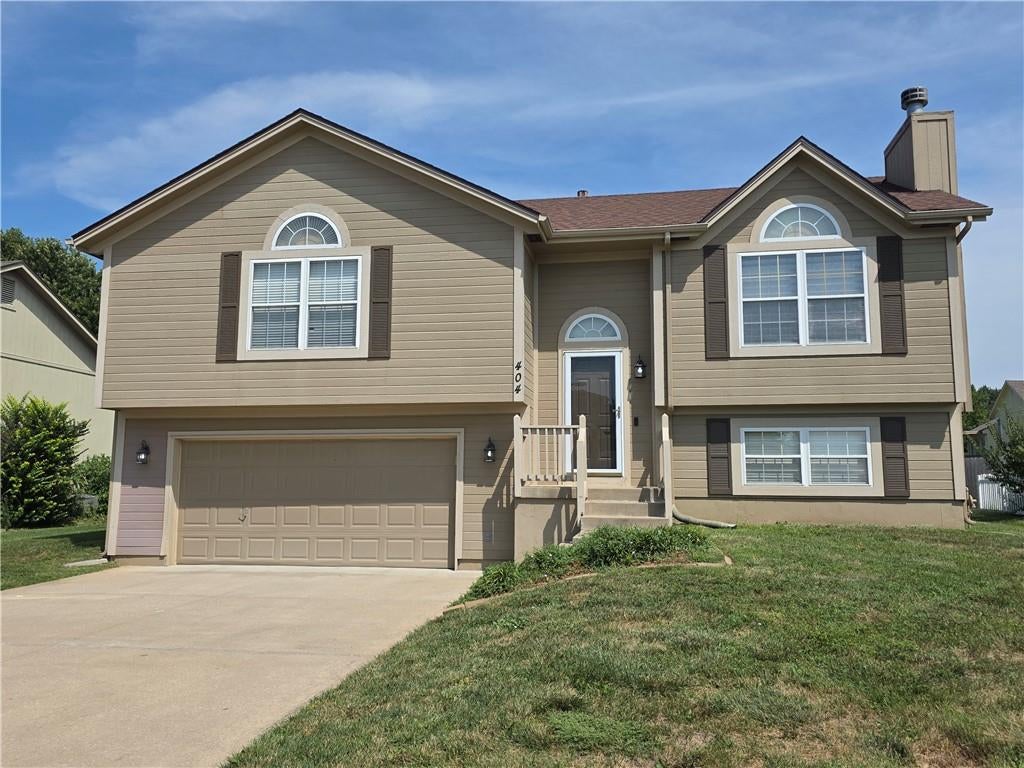 404 Blue Grass Drive — photo
