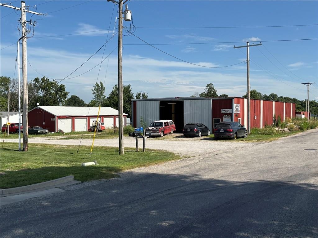 705 Ada Street — photo